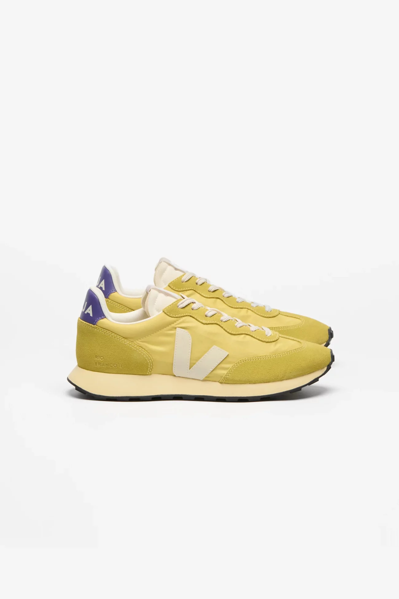 VEJA Rio Branco II Lite Nolyn – Liquor Pierre Purple | Centre Commercial